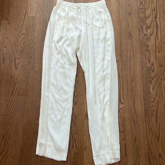 Chelsea & Walker off white drawstring pants. Size 4 - Picture 2 of 4